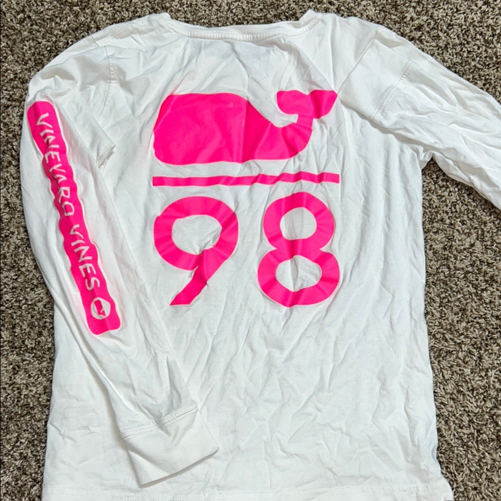♡ vineyard vines pink whale logo long sleeve